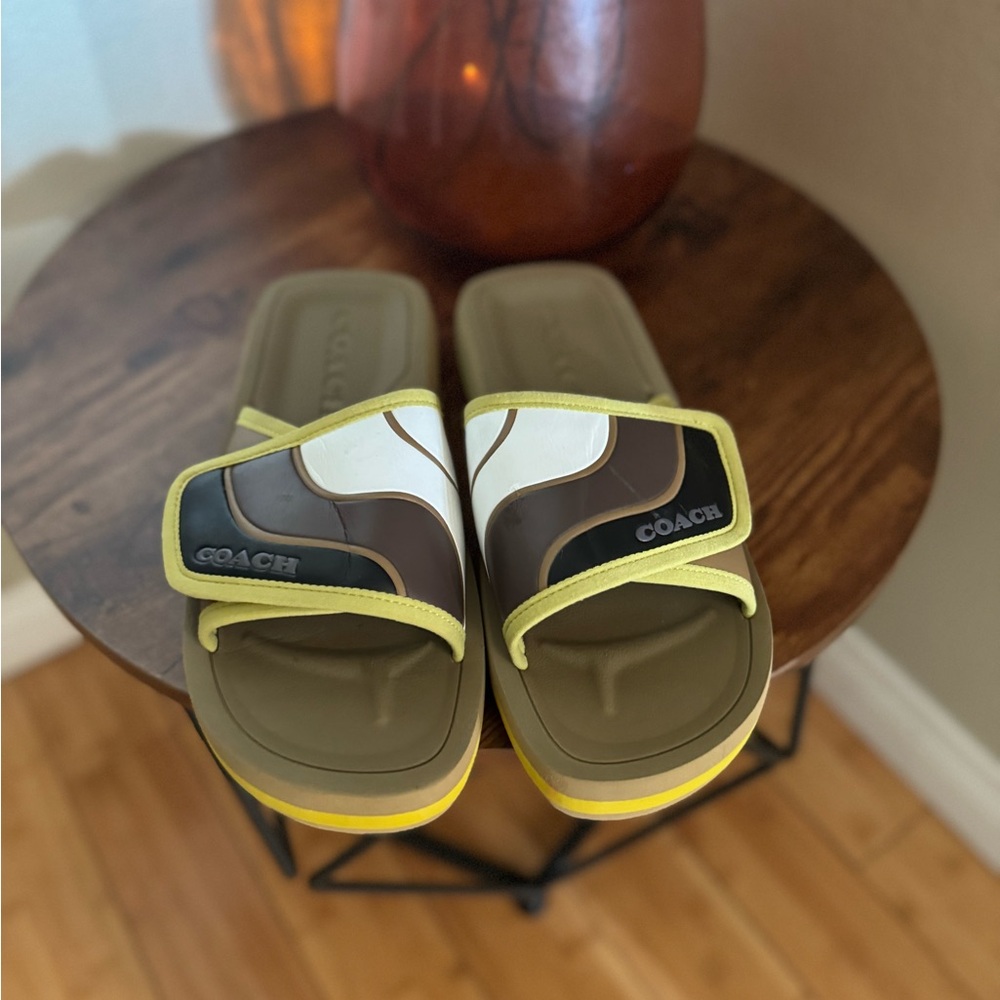 Coach Men's Paxton Sport Colorblock Slides in Light
Surplus Brown